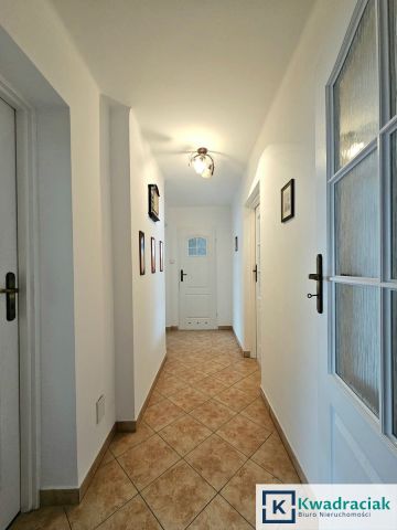 dom wolnostojący, 8 pokoi Ustrzyki Dolne, ul. Lotników. Zdjęcie 14