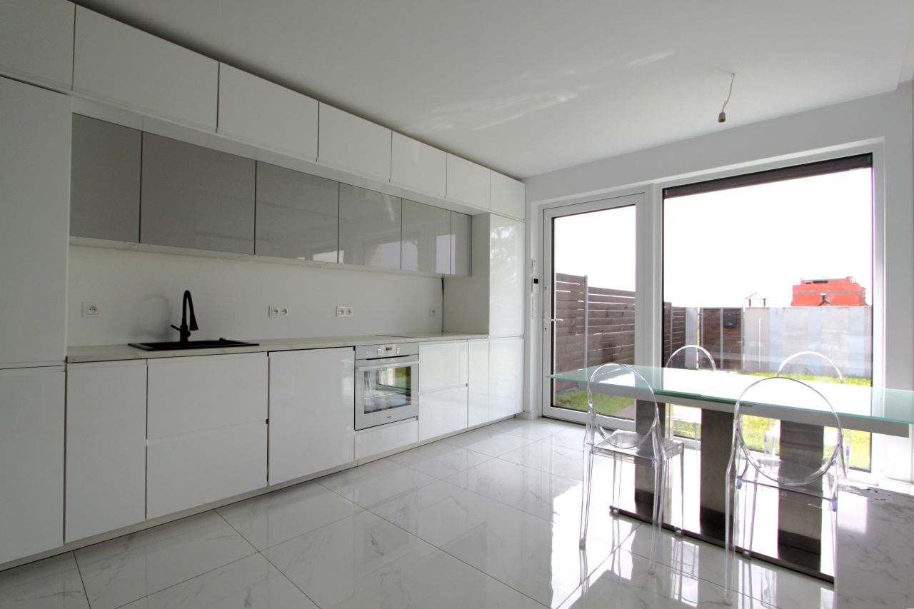 Mieszkanie 3-pokojowe Środa Wielkopolska, ul. Klonowa. Zdjęcie 4