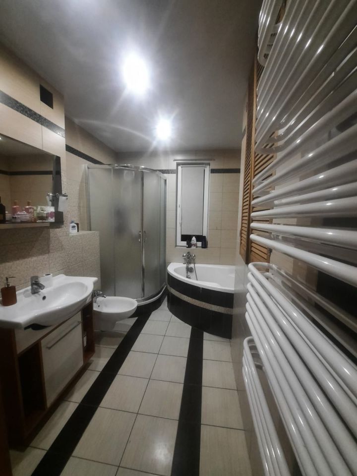 dom wolnostojący, 3 pokoje Majdan Wielki. Zdjęcie 5