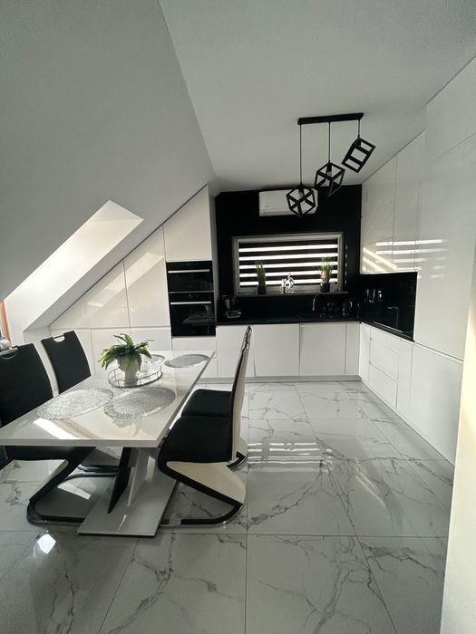 Mieszkanie 3-pokojowe Padniewko. Zdjęcie 4