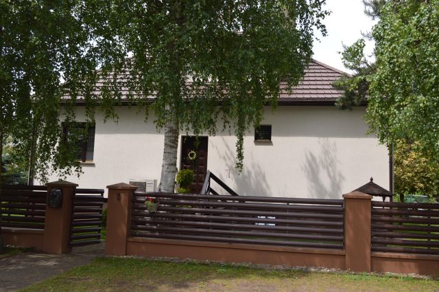 dom wolnostojący, 6 pokoi Dąbrówka, ul. Lipowa. Zdjęcie 3
