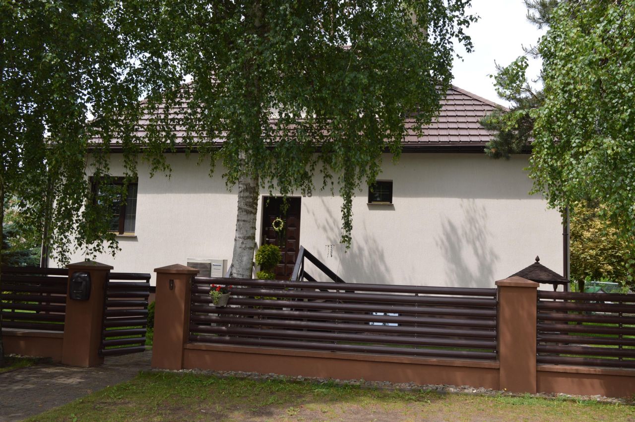 dom wolnostojący, 6 pokoi Dąbrówka, ul. Lipowa. Zdjęcie 3