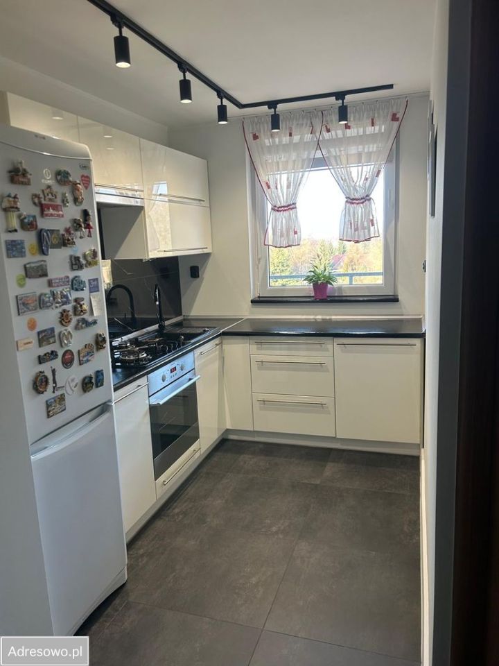 Mieszkanie 3-pokojowe Ruda Śląska Orzegów, ul. Kardynała Augusta Hlonda. Zdjęcie 4