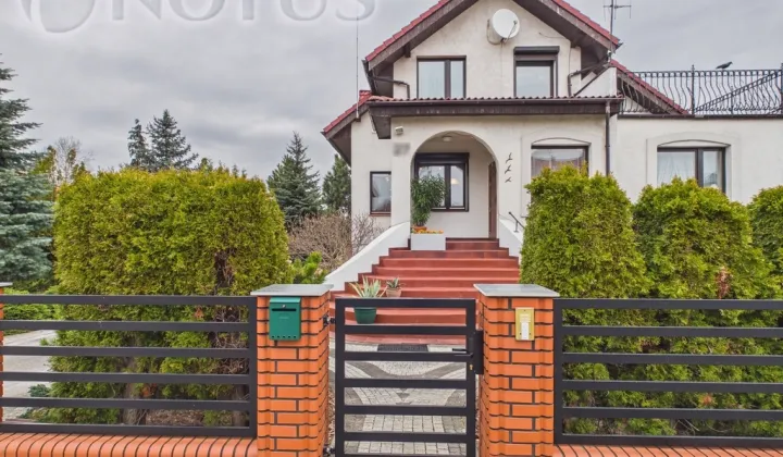 dom wolnostojący, 5 pokoi Gniezno