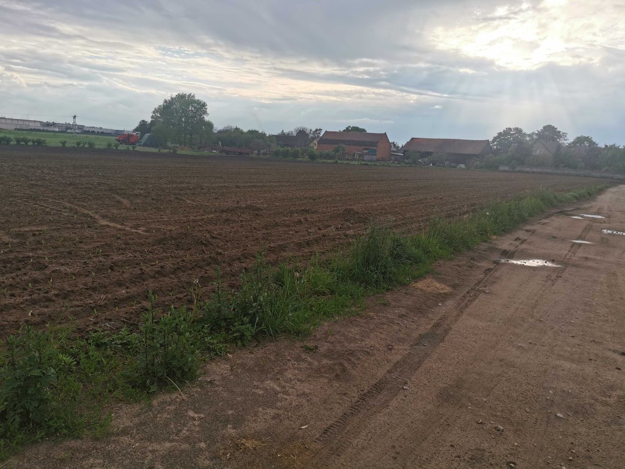 Działka budowlana Ujeździec Mały. Zdjęcie 4