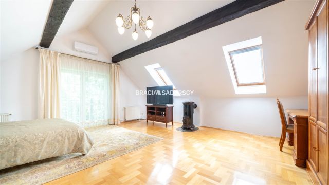 dom wolnostojący, 6 pokoi Libertów, ul. św. Floriana. Zdjęcie 8