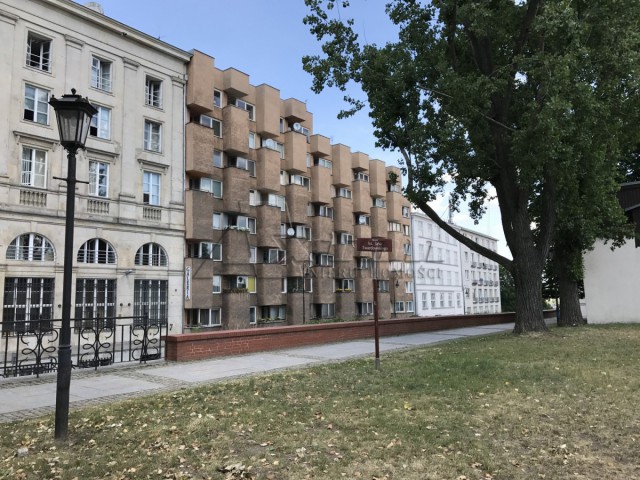 Mieszkanie 4-pokojowe Warszawa Śródmieście, ul. Karowa. Zdjęcie 1