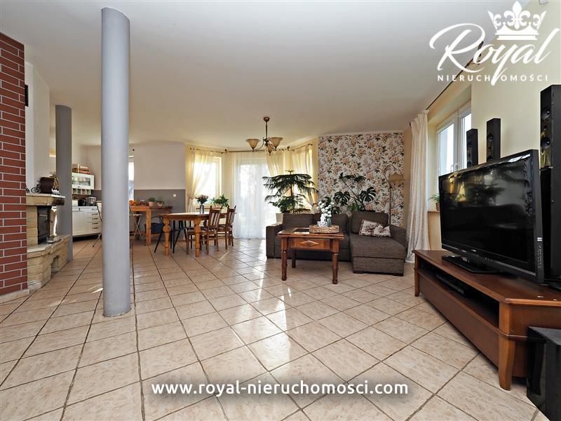 dom wolnostojący, 6 pokoi Koszalin Raduszka, ul. Irysów