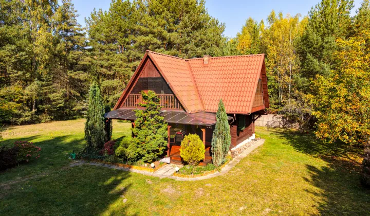 dom wolnostojący, 4 pokoje Adamów-Wieś, ul. Szeroka