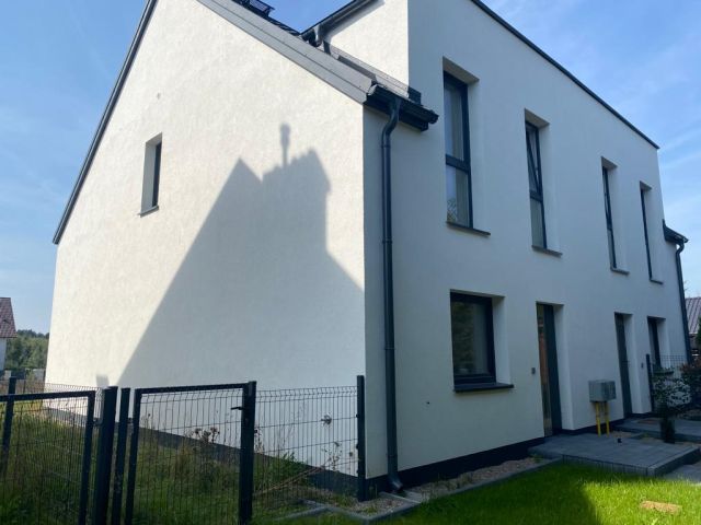 bliźniak, 3 pokoje Chojniczki Wybudowanie Chojnickie, ul. Świerkowa. Zdjęcie 1