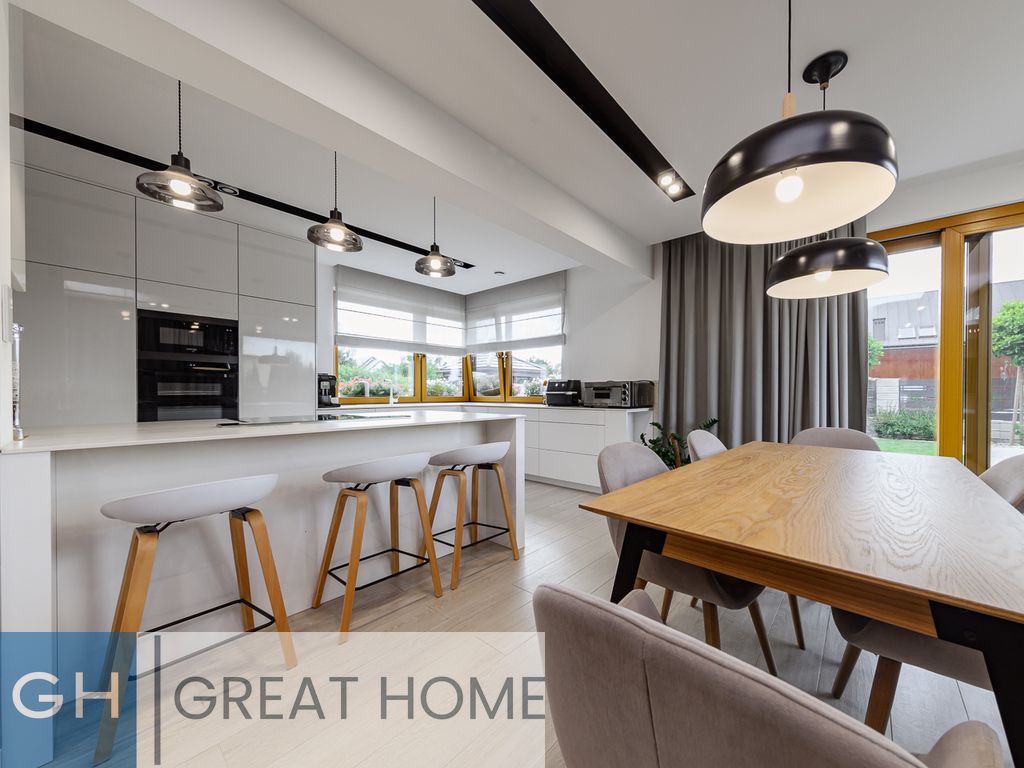 dom wolnostojący, 5 pokoi Wyględy. Zdjęcie 3