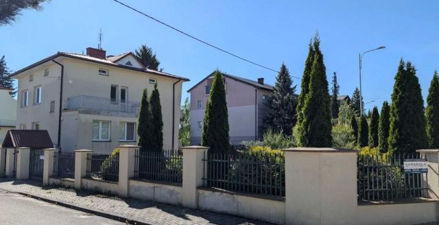 dom wolnostojący, 6 pokoi Busko-Zdrój. Zdjęcie 1