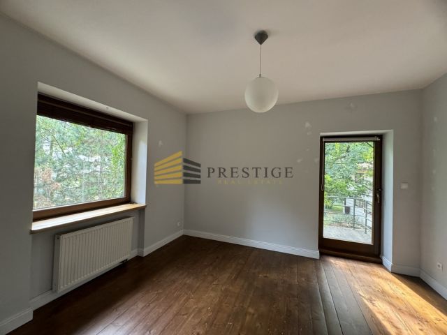 dom wolnostojący, 6 pokoi Milanówek. Zdjęcie 7