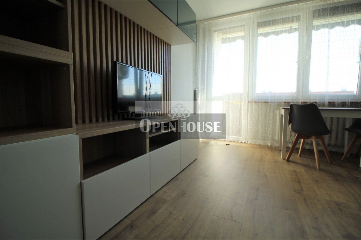 Mieszkanie 3-pokojowe Głogów, ul. Armii Krajowej. Zdjęcie 2