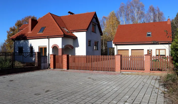 dom wolnostojący, 10 pokoi Grabowiec, ul. Obi-Wana Kenobiego