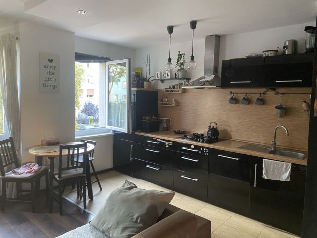 Mieszkanie 3-pokojowe Leszno. Zdjęcie 1