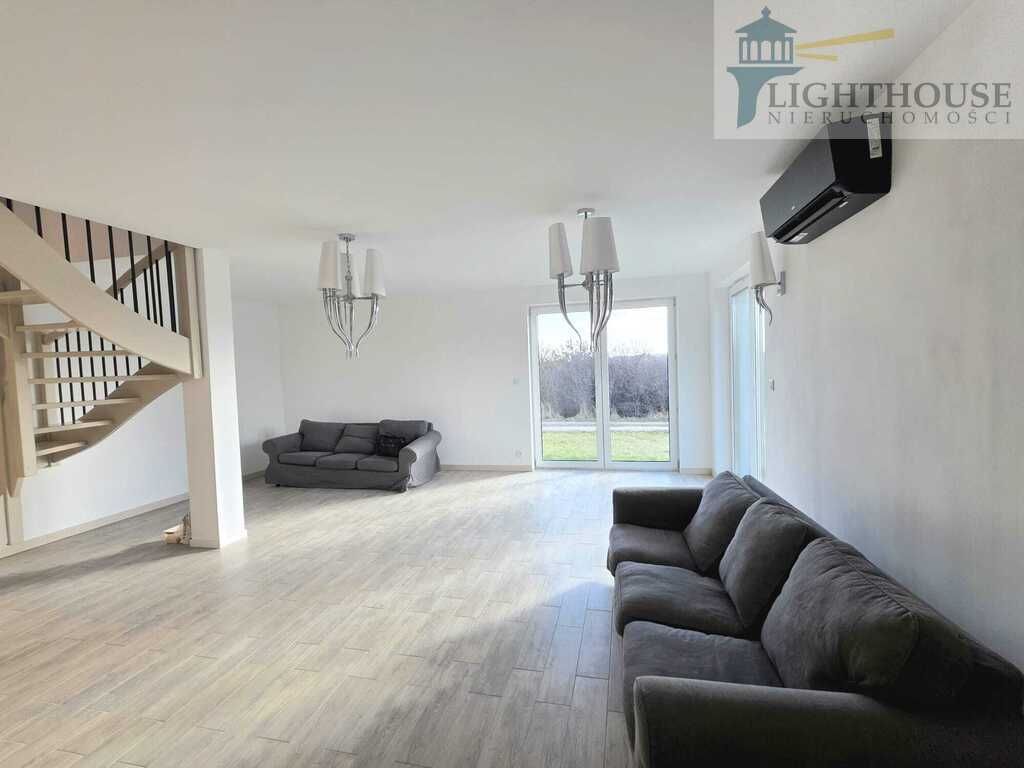 dom wolnostojący, 5 pokoi Zła Wieś. Zdjęcie 8