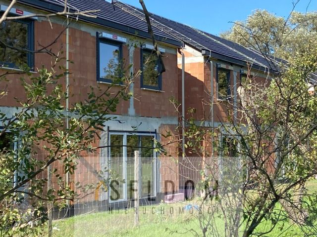 bliźniak, 5 pokoi Ozimek. Zdjęcie 5