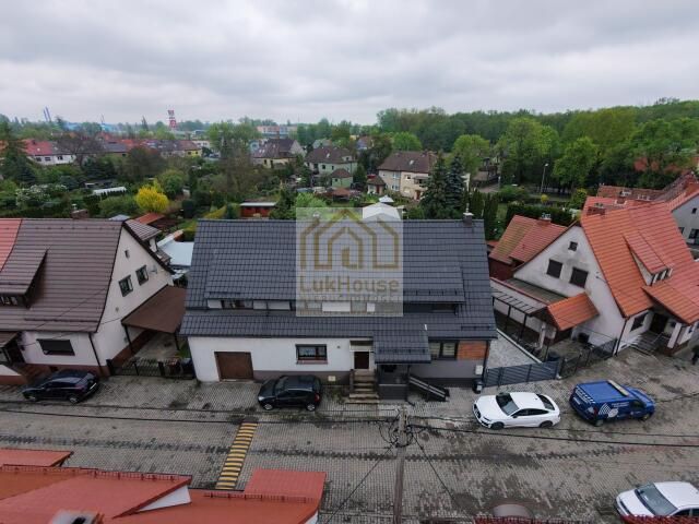 bliźniak, 3 pokoje Zabrze, ul. Plebiscytowa. Zdjęcie 1