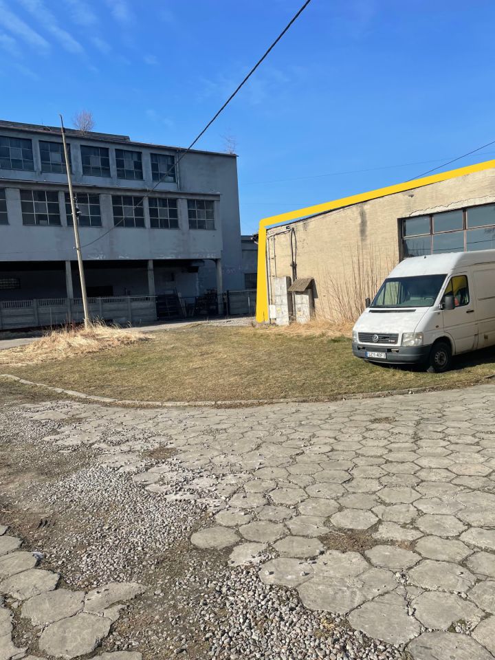 Hala/magazyn Żywiec Zabłocie, ul. ks. Prałata Stanisława Słonki. Zdjęcie 2