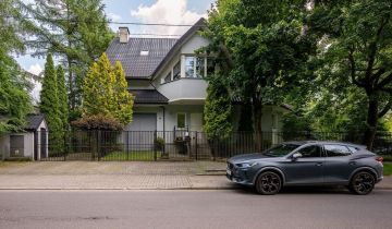 dom wolnostojący, 7 pokoi Łódź, ul. Folwarczna