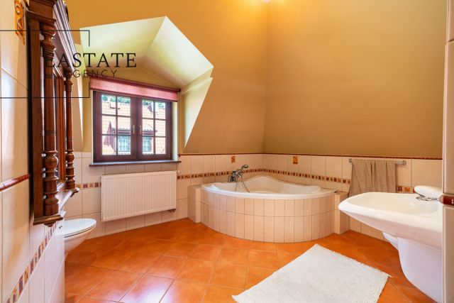 dom wolnostojący, 8 pokoi Warszawa Wawer, ul. Drwali. Zdjęcie 26