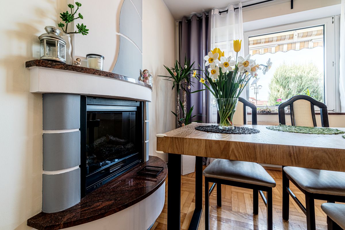 dom wolnostojący, 5 pokoi Rzuchowa. Zdjęcie 5