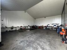 Hala/magazyn Mikulice. Zdjęcie 4