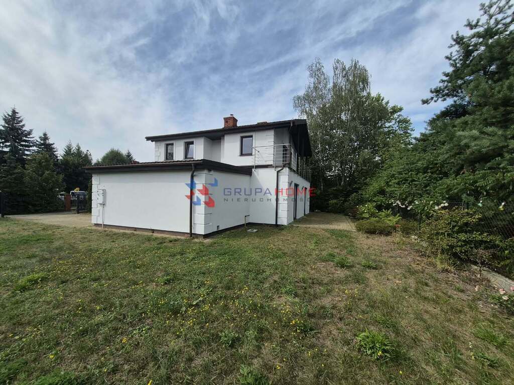 dom wolnostojący, 5 pokoi Bobrowiec. Zdjęcie 10