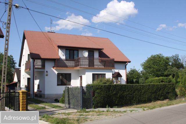dom wolnostojący, 6 pokoi Biskupice Radłowskie. Zdjęcie 1