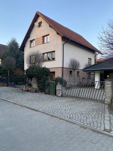 dom wolnostojący, 5 pokoi Oborniki Śląskie, ul. Józefa Konrada Korzeniowskiego. Zdjęcie 1