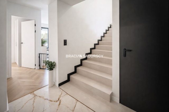 dom wolnostojący, 5 pokoi Niepołomice, ul. Stefana Roweckiego. Zdjęcie 25