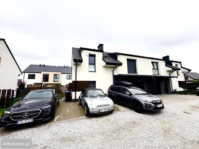 bliźniak, 4 pokoje Mników. Zdjęcie 1