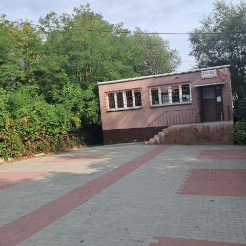 dom wolnostojący, 2 pokoje Kobylany. Zdjęcie 1
