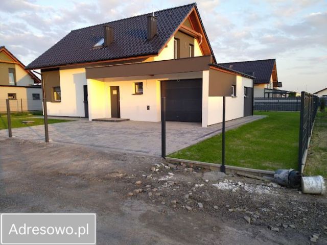 dom wolnostojący, 6 pokoi Żory Rogoźna, ul. Paryska. Zdjęcie 1