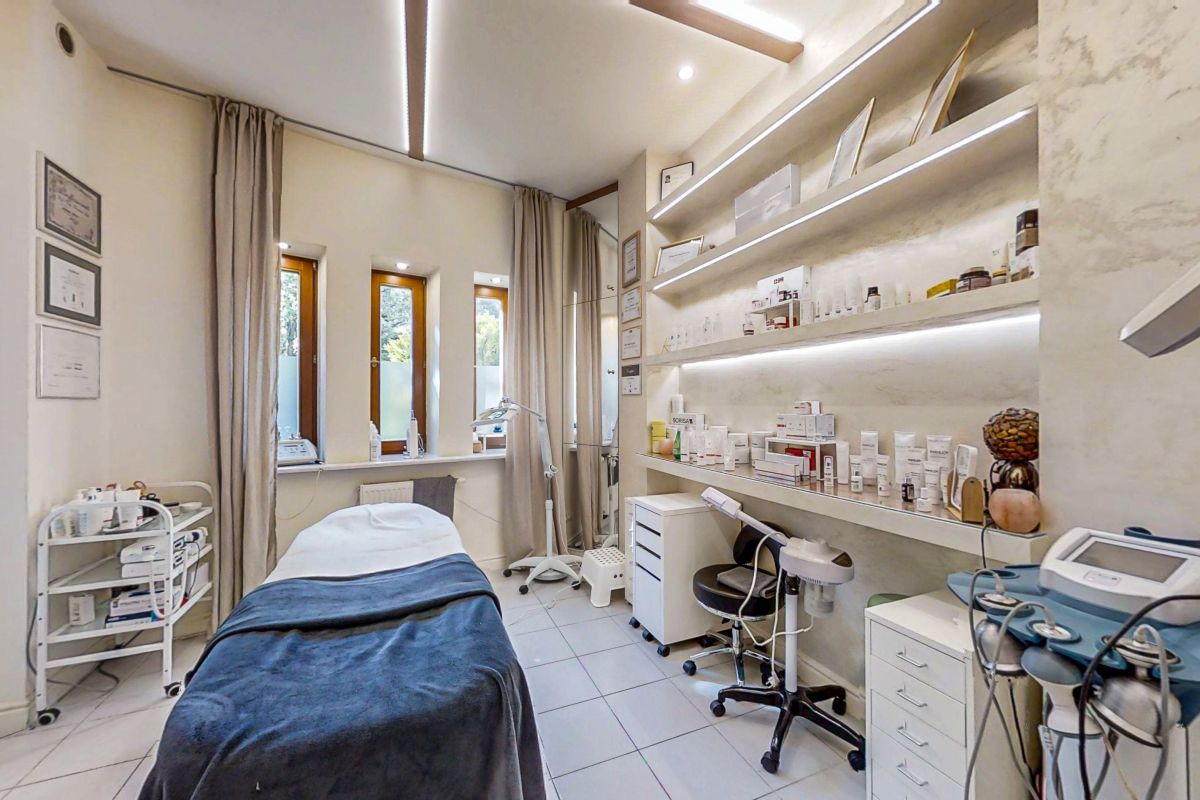 dom wolnostojący, 11 pokoi Łódź, ul. Szarotki. Zdjęcie 14