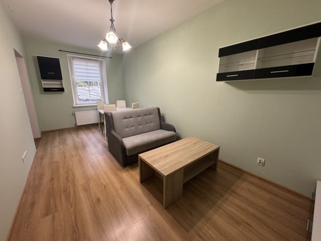 Mieszkanie 3-pokojowe Kłodzko, ul. Więźniów Politycznych. Zdjęcie 1