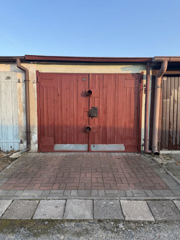 Garaż/miejsce parkingowe Konin, ul. Torowa. Zdjęcie 1