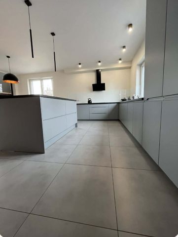 dom wolnostojący, 6 pokoi Karpicko. Zdjęcie 4