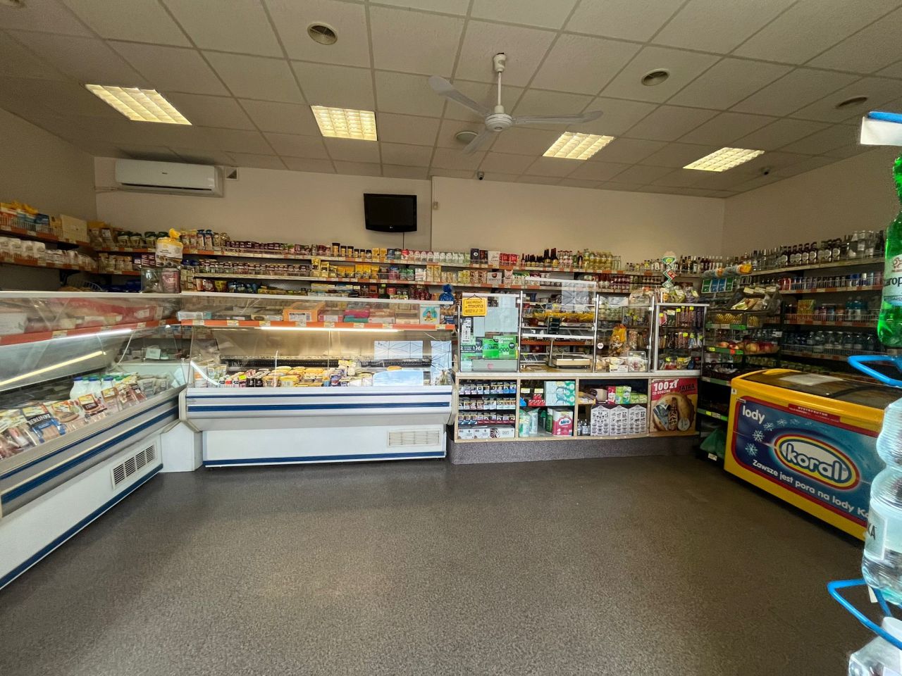 Lokal Jawor, pl. Wolności. Zdjęcie 7