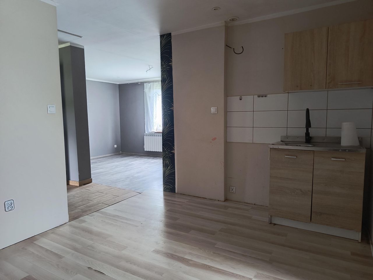 siedlisko, 3 pokoje Wiśniewo. Zdjęcie 6