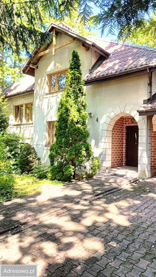 dom wolnostojący, 7 pokoi Legionowo Centrum. Zdjęcie 2