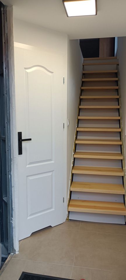 Mieszkanie 1-pokojowe Aleksandrów. Zdjęcie 8