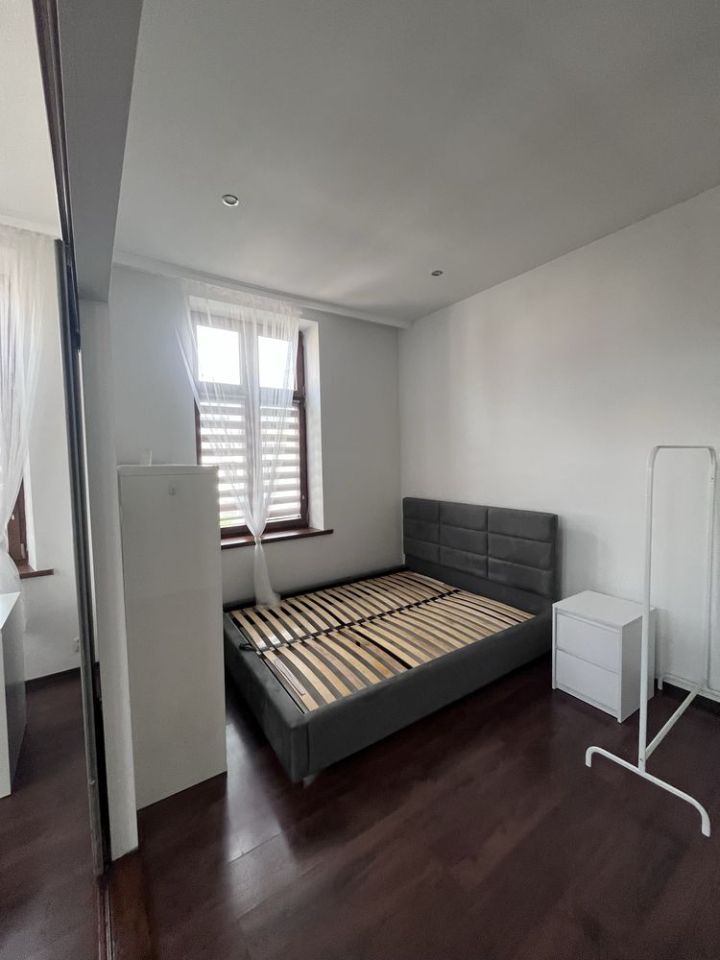 Mieszkanie 3-pokojowe Bielawa. Zdjęcie 2