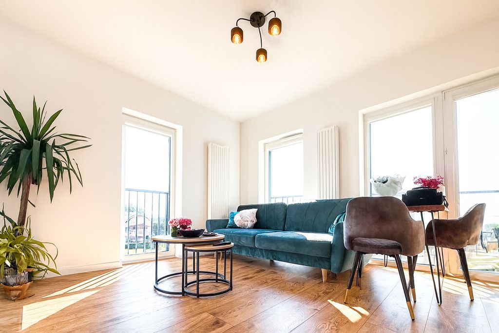 Mieszkanie 3-pokojowe Krasne