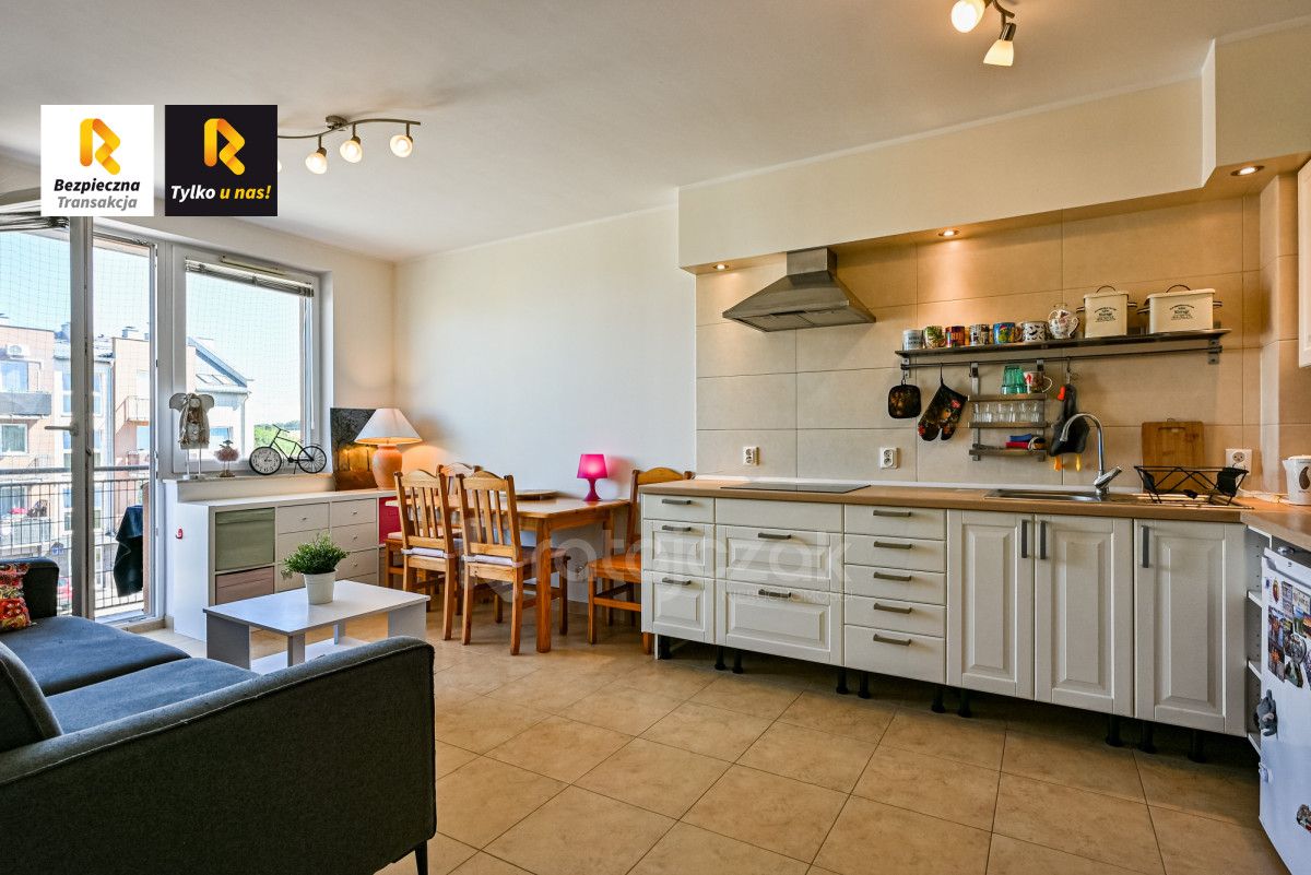 Mieszkanie 3-pokojowe Gniewino, ul. Nowa. Zdjęcie 1