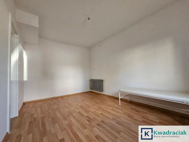 dom wolnostojący, 8 pokoi Krosno, ul. Stefana Okrzei. Zdjęcie 25