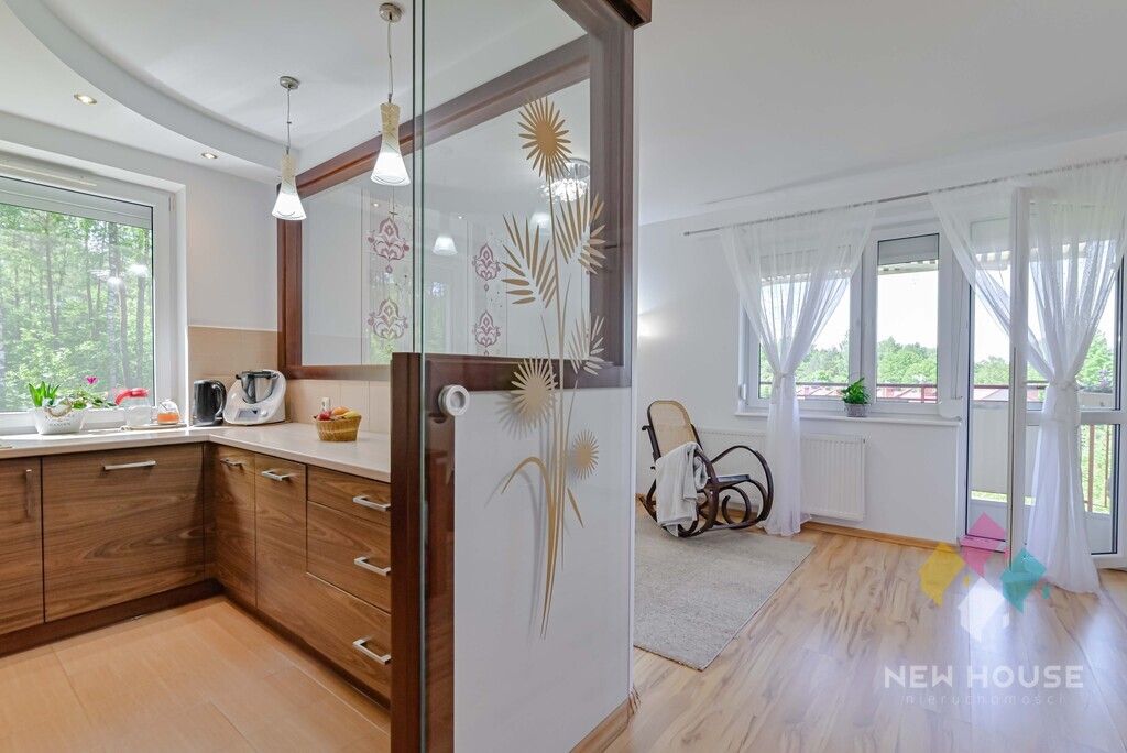 Mieszkanie 4-pokojowe Słupy. Zdjęcie 3