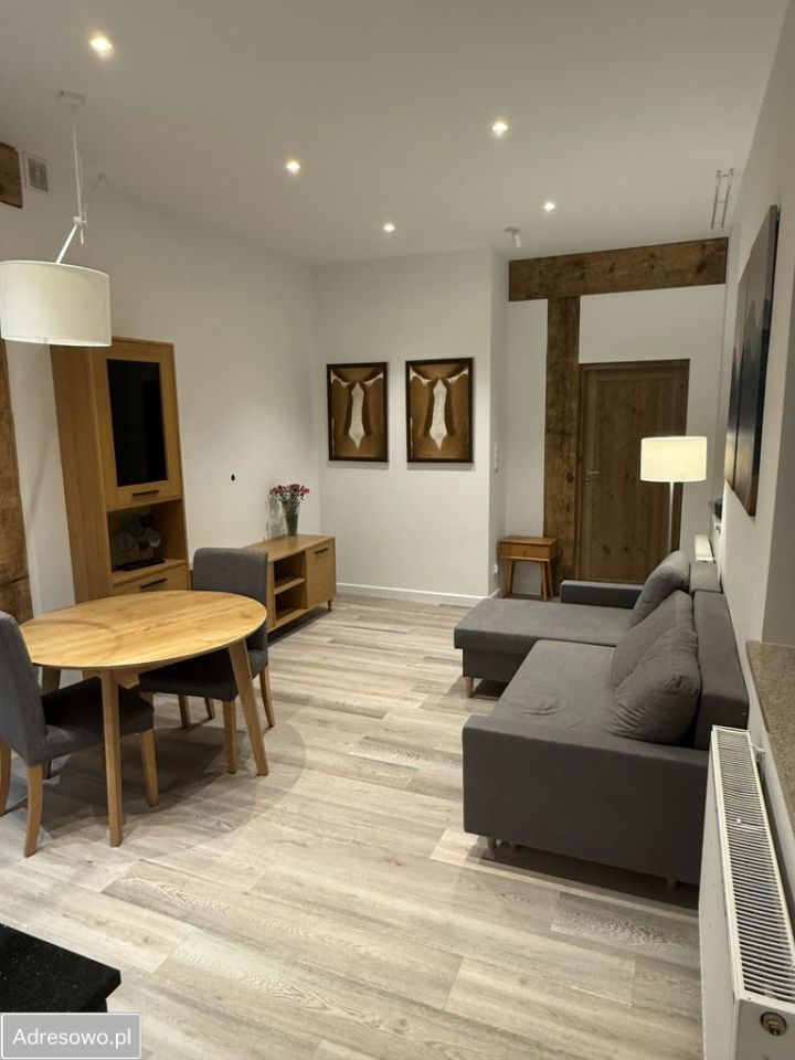 Mieszkanie 2-pokojowe Kielce Centrum, ul. Rynek. Zdjęcie 4