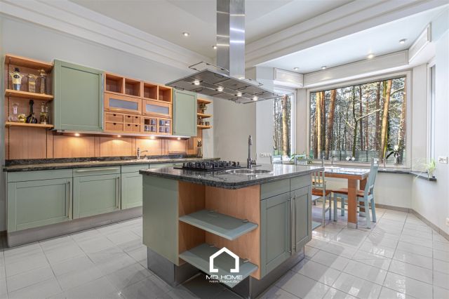 dom wolnostojący, 9 pokoi Konstancin-Jeziorna. Zdjęcie 6